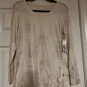 NWT Ana Crema Rose Gold Top
